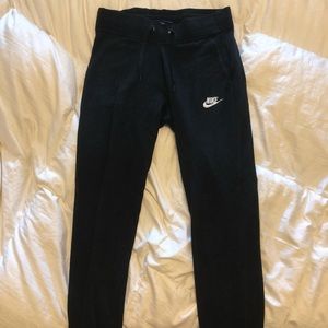 Nike skinny fit joggers